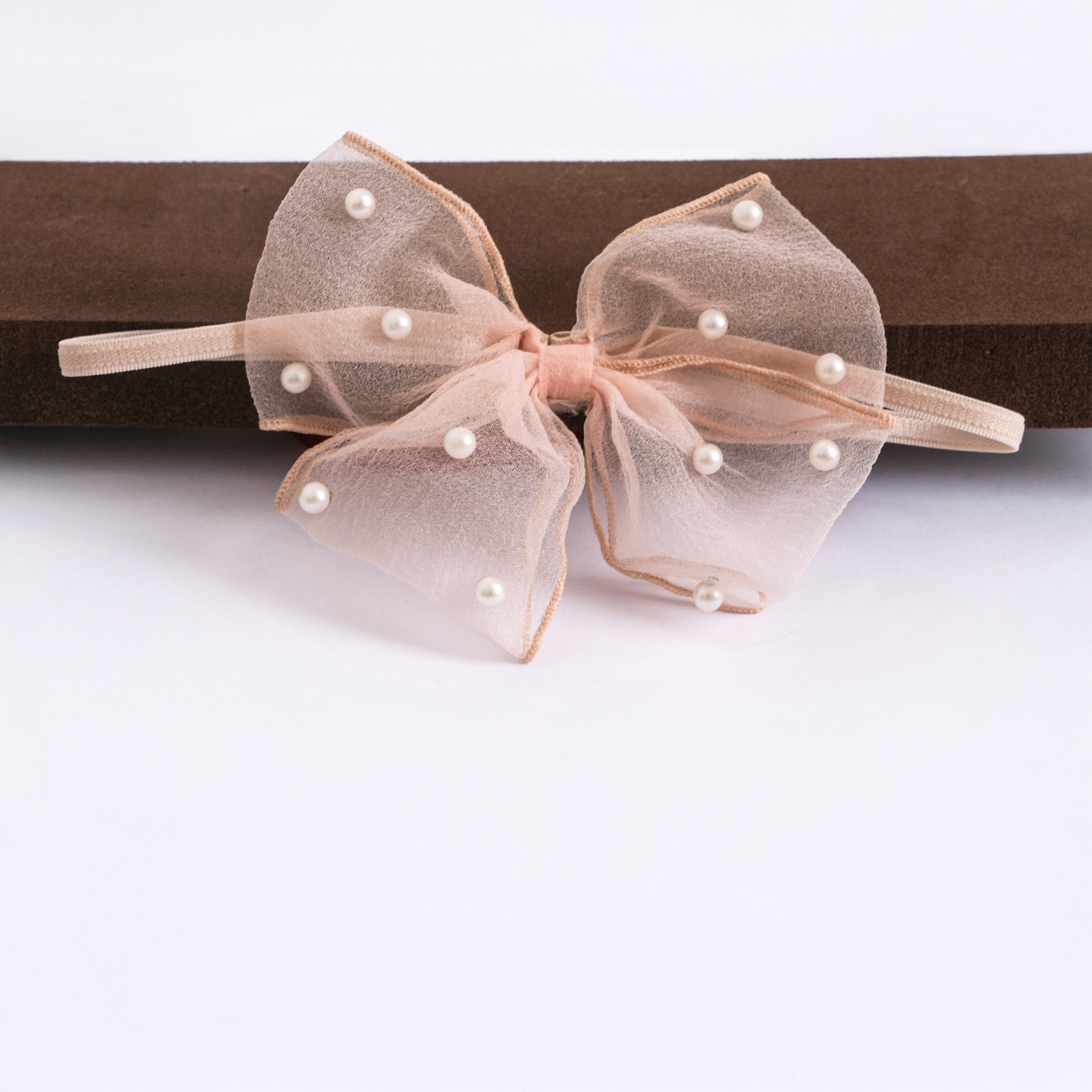 İNCİ ÇAKMALI TÜL FİYONK BANDI