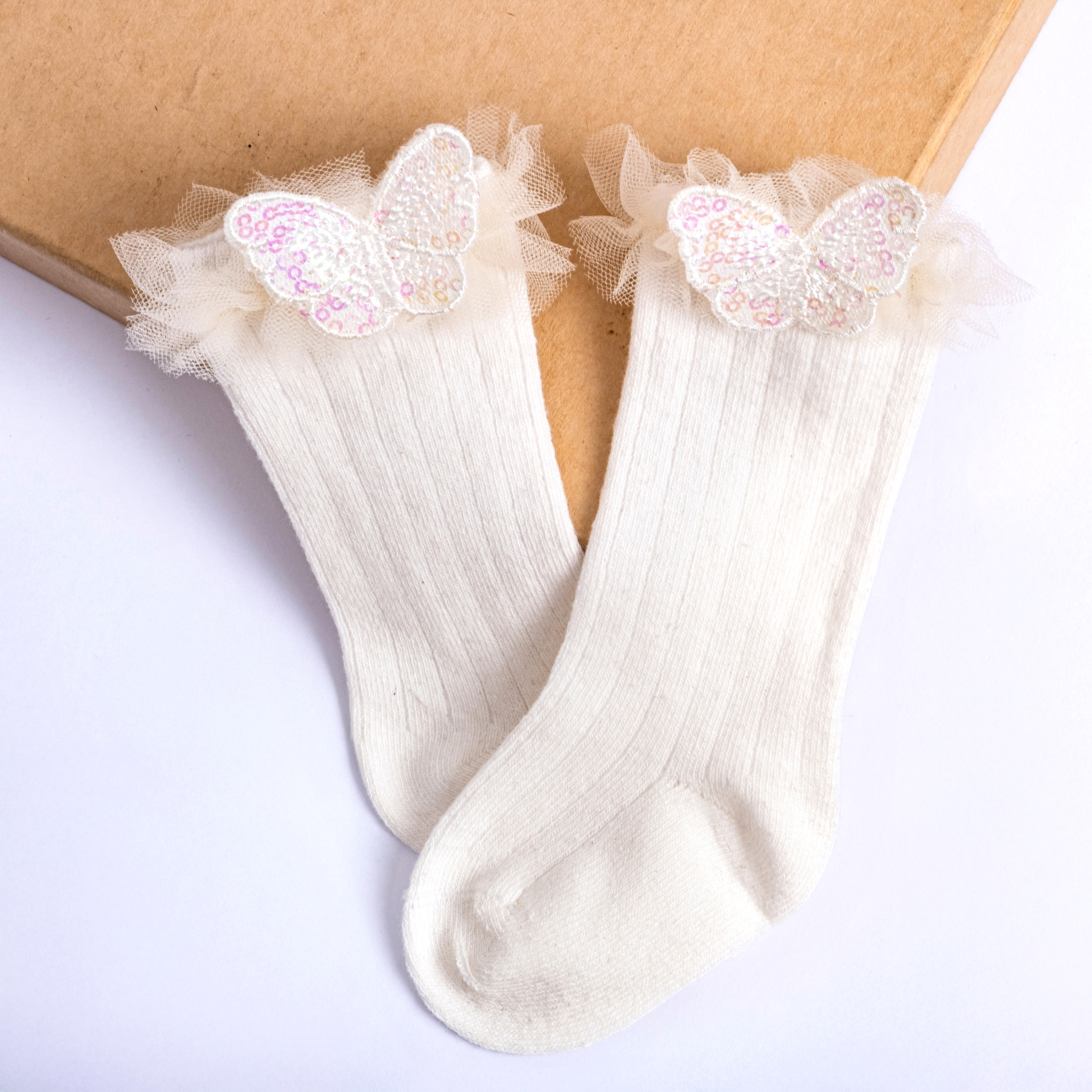 KIZ ÇORAP KELEBEKLİ 2/3- 4/5 YAŞ