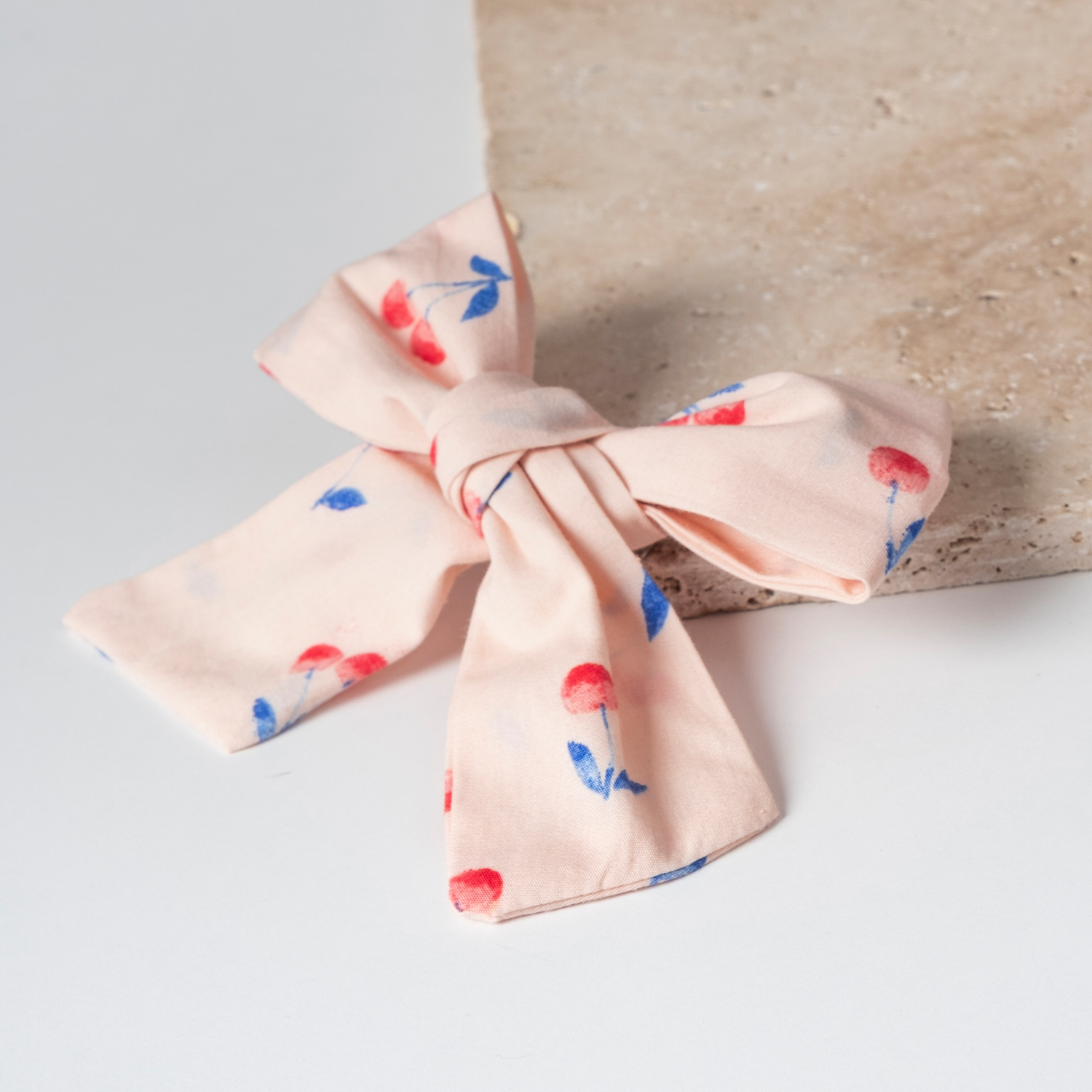 CUMİNO KİRAZ DESEN KIZ TOKA