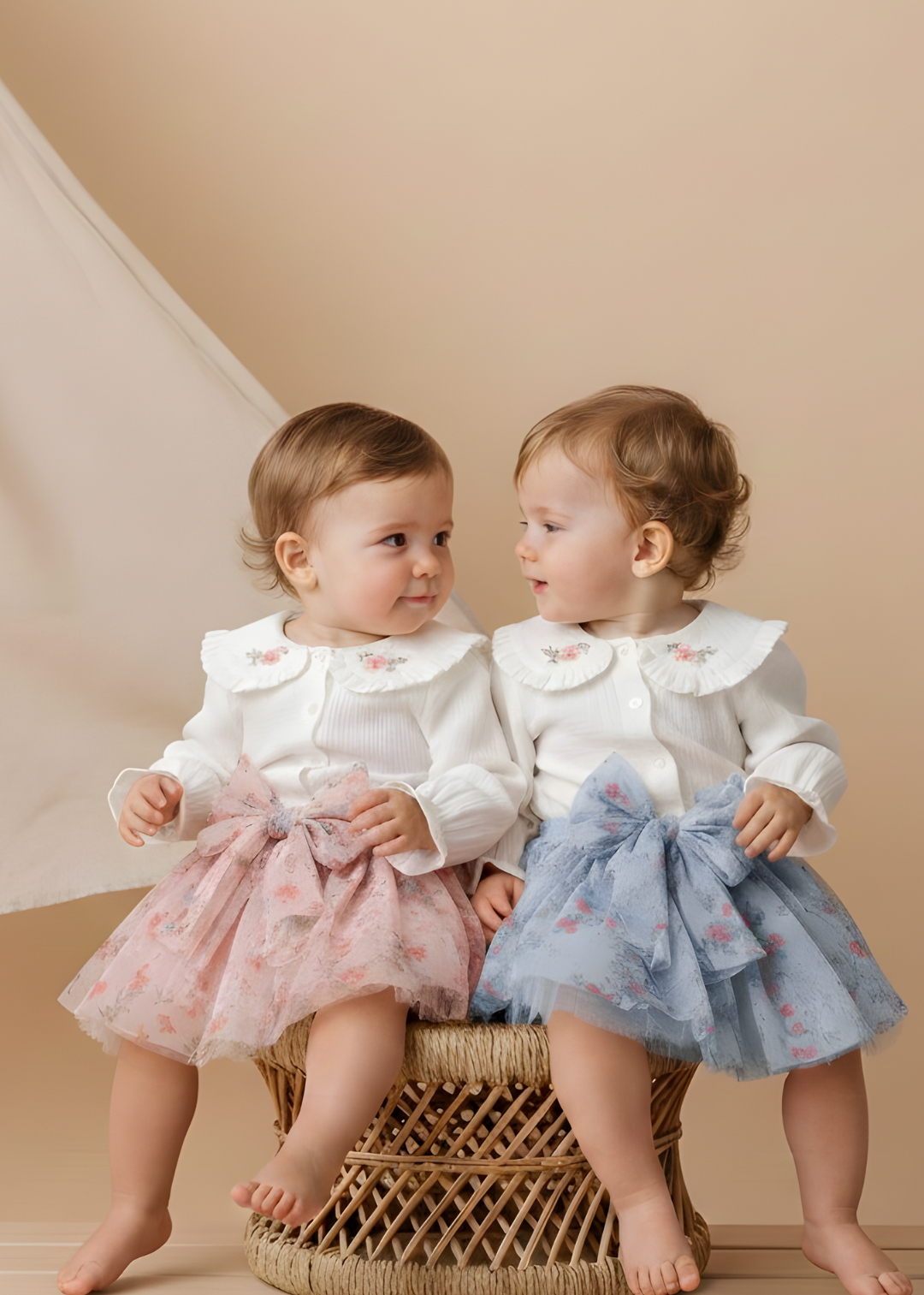 VİNTAGE ÇİÇEKLİ TÜTÜ BEBEK ELBİSESİ