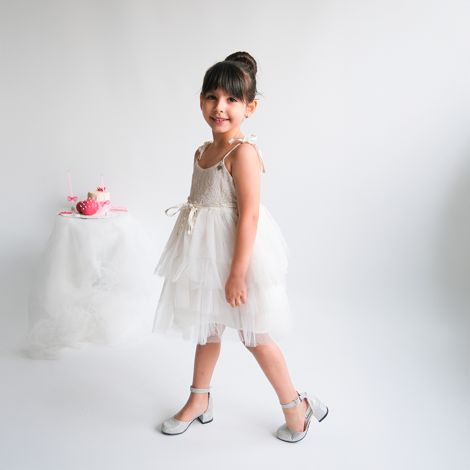 LILLESOL KIZ ELBİSE 2-3-4-5 YAŞ