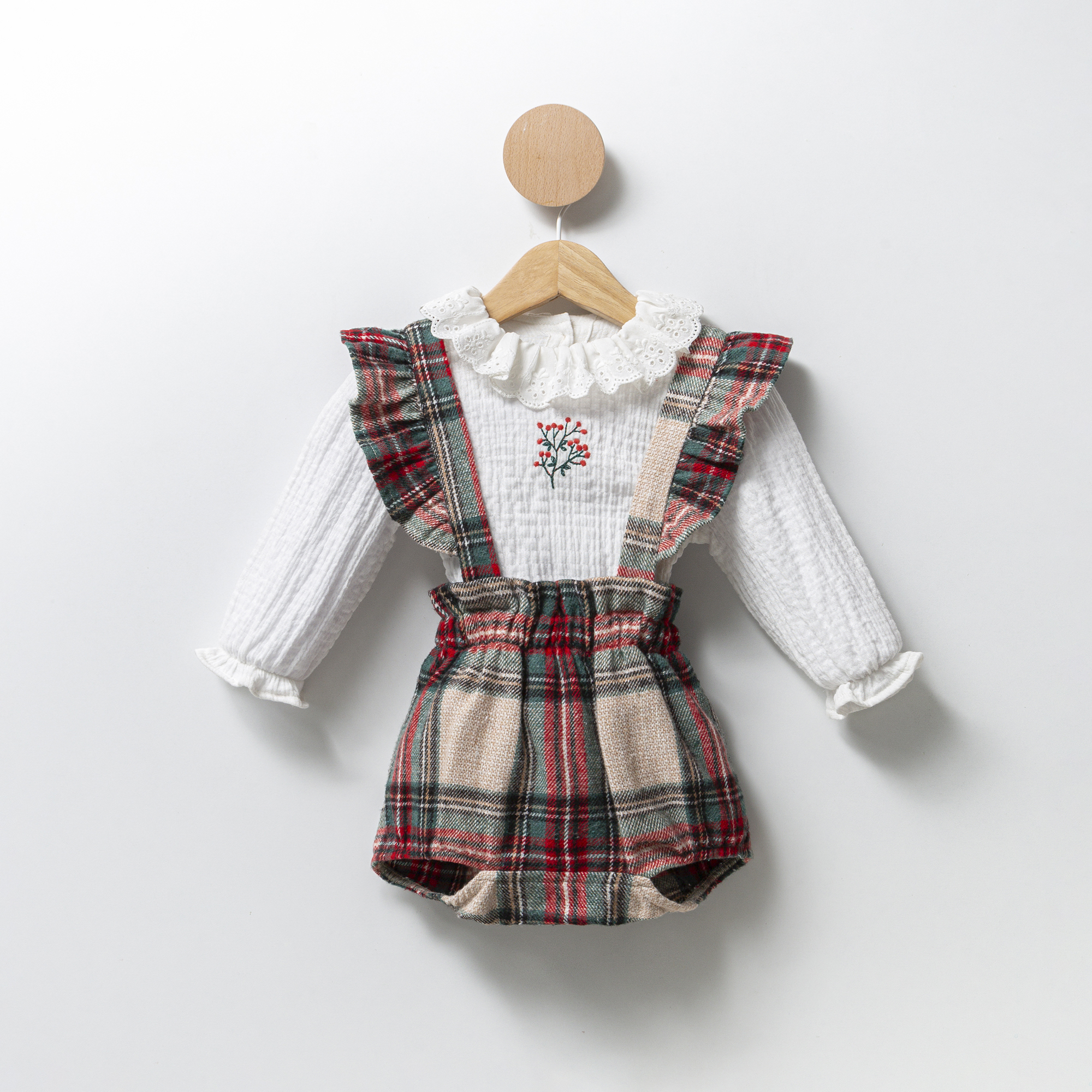 ÇİCEK NAKIŞLI VİNTAGE GÖMLEKLİ EKOSELİ SALOPET KIZ ÇOCUK