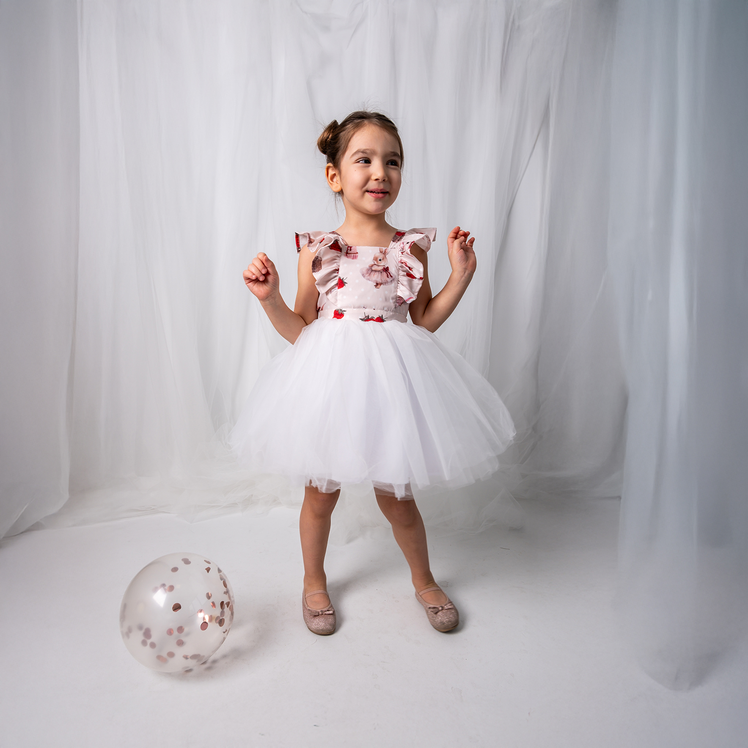 ÇİLEK DESENLİ TÜTÜLÜ KIZ ÇOCUK ELBİSE