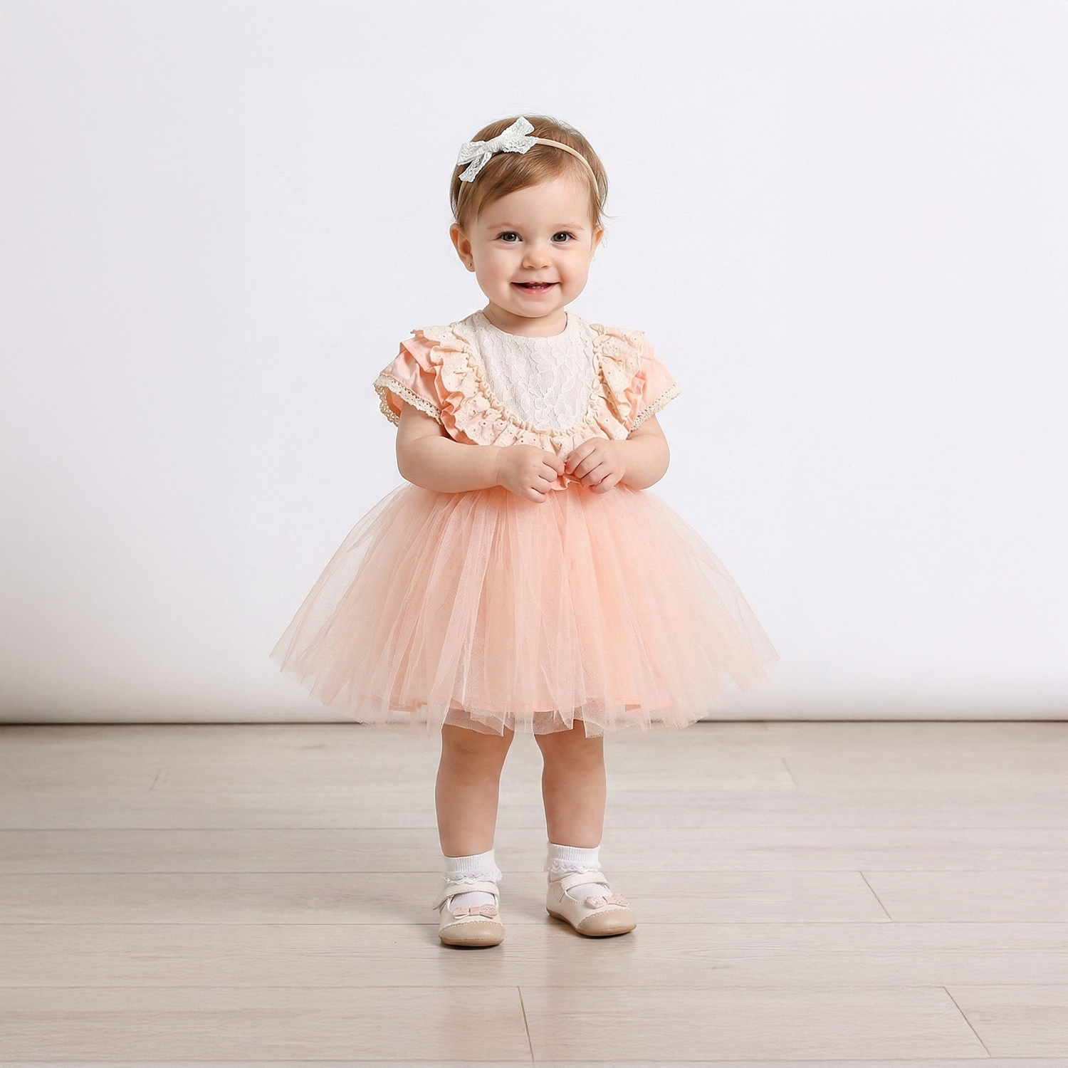 TÜTÜLÜ DANTELLİ KIZ BEBEK ELBİSE