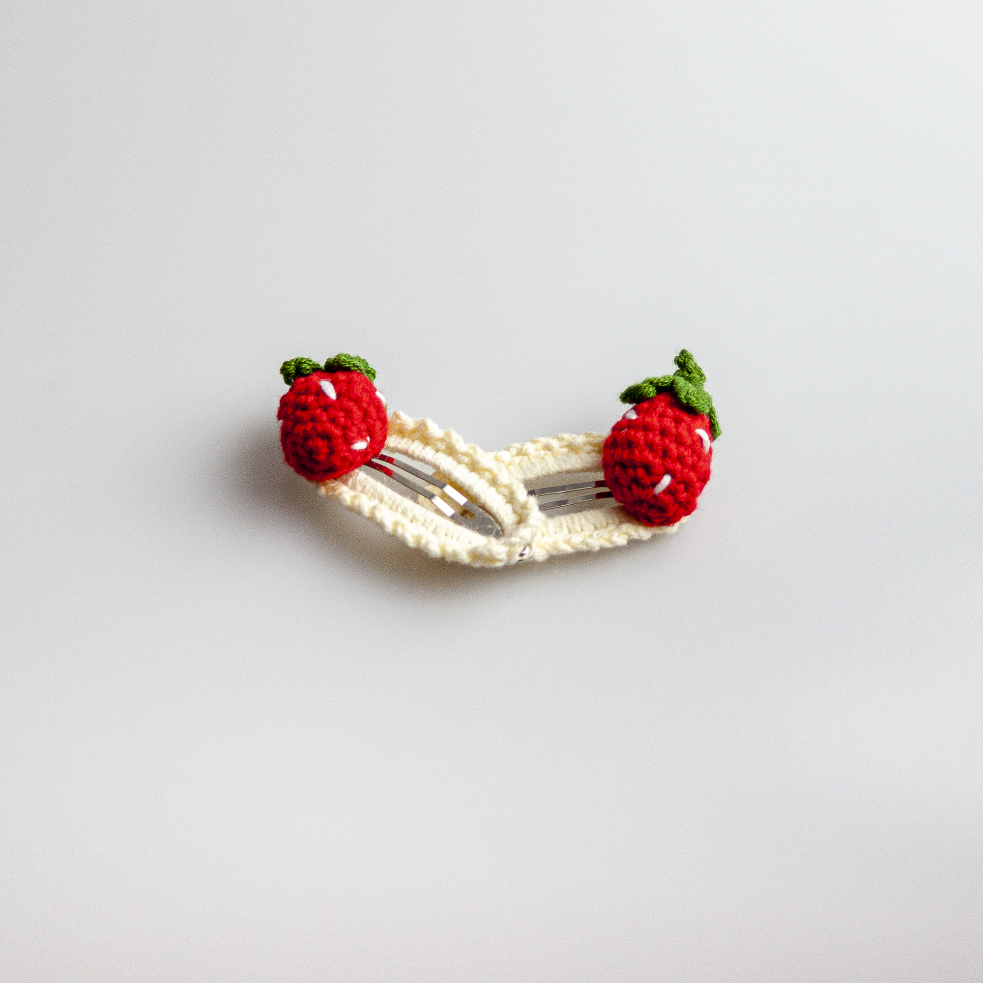 CUMİNO AMİGURUMİ ÇİLEK TOKA